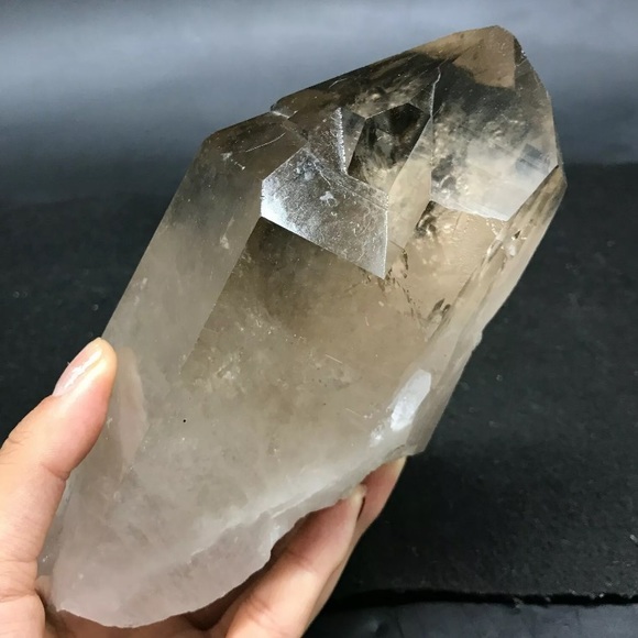 SOLD🔴🔴🔴MASSIVE! 2.6 Lb Skeletal Quartz Point - Picture 3 of 8